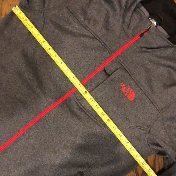 UNDER ARMOUR Men’s Grey Jacket With Red Full Zipper, Hand Pockets Jacket Sz Lrg - Picture 6 of 11